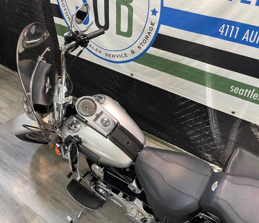 2003 Harley-Davidson, dovoz USA — foto 9 z 12