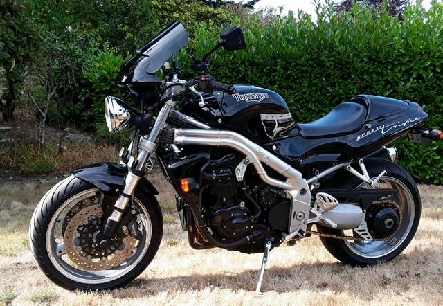 1997 Triumph, dovoz USA — foto 1