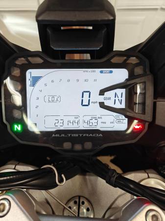 2017 Ducati, biela, dovoz USA — foto 5 z 9