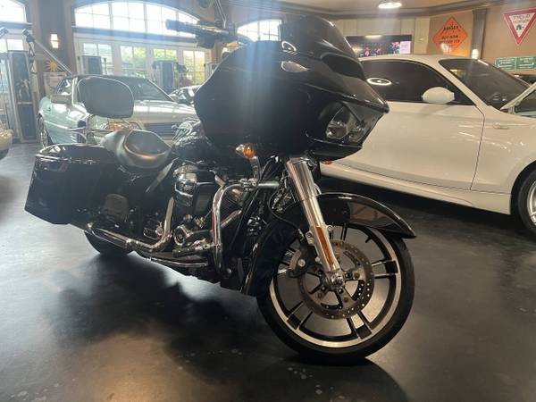 2019 Harley-Davidson, dovoz USA — foto 1