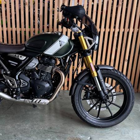 Triumph, dovoz USA — foto 6 z 12