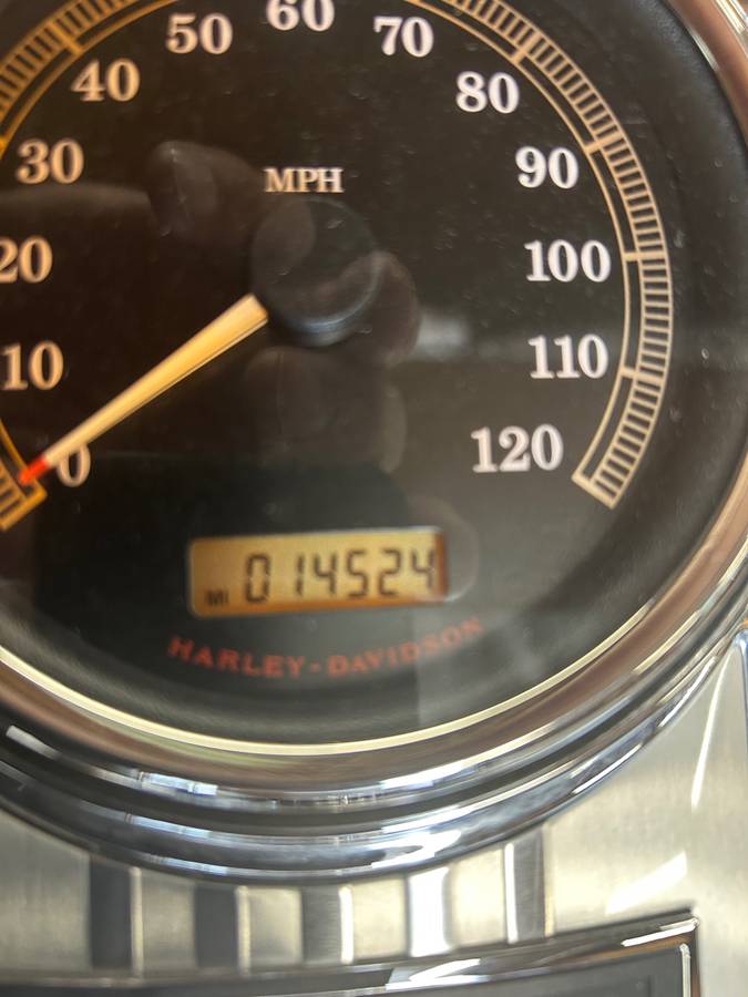 2008 Harley-Davidson, čierna, dovoz USA — foto 5 z 11