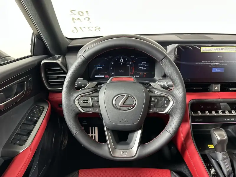 2026 Lexus IS 350, sivá, 2 km, dovoz Kanada — foto 11 z 12