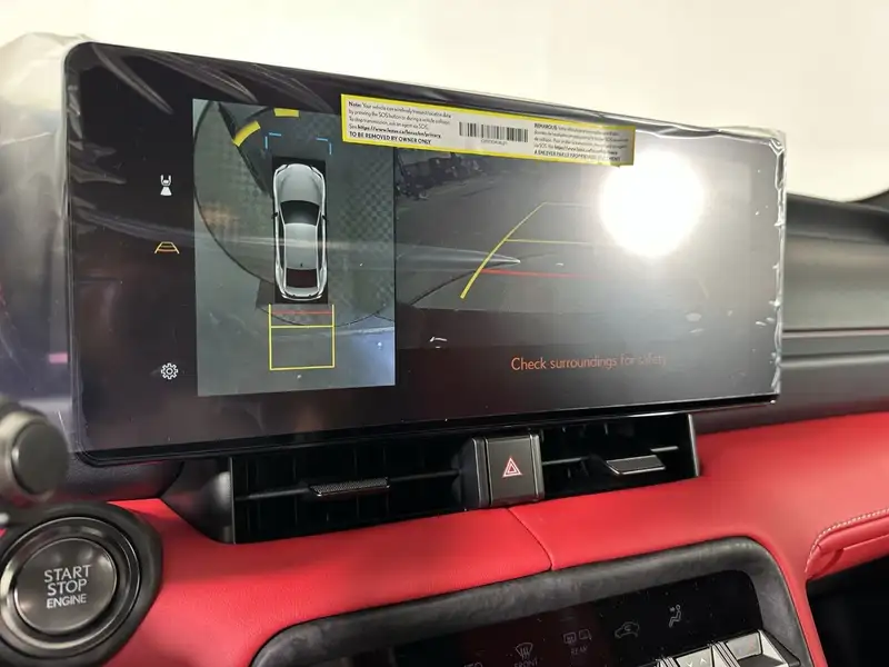 2026 Lexus IS 350, sivá, 2 km, dovoz Kanada — foto 12 z 12