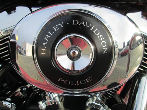 2000 Harley-Davidson, dovoz USA — foto 3 z 12