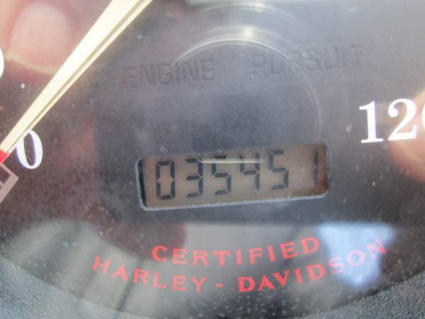 2000 Harley-Davidson, dovoz USA — foto 9 z 12
