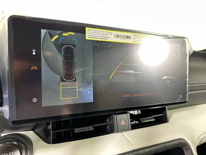 2026 Lexus IS 350, čierna, 3 km, dovoz Kanada — foto 12 z 12