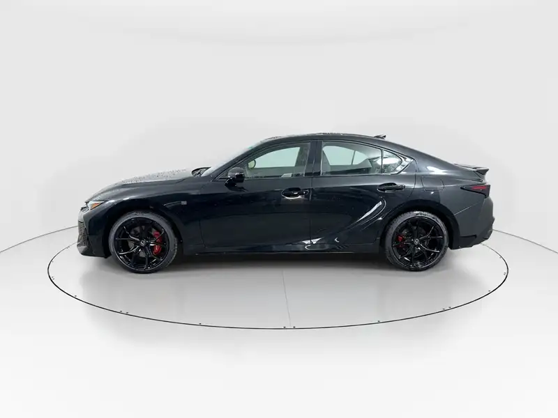 2026 Lexus IS 350, čierna, 3 km, dovoz Kanada — foto 4 z 12