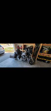 2014 Harley-Davidson, dovoz USA — foto 4 z 7