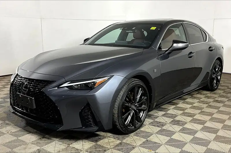 2024 Lexus IS 300 F SPORT SERIES 2 AWD * NAV CLRNC SENS!, strieborná, 44 810 km, dovoz Kanada — foto 1