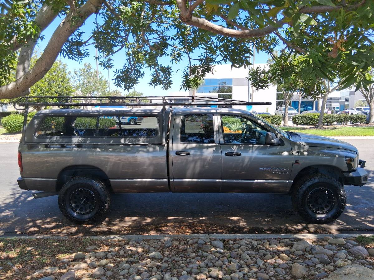 2006 Dodge, dovoz USA — foto 7 z 12