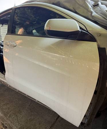 OEM komponent — Seat, dovoz USA — foto 1 z 5 OEM komponent — Seat, dovoz USA — foto 1 z 5