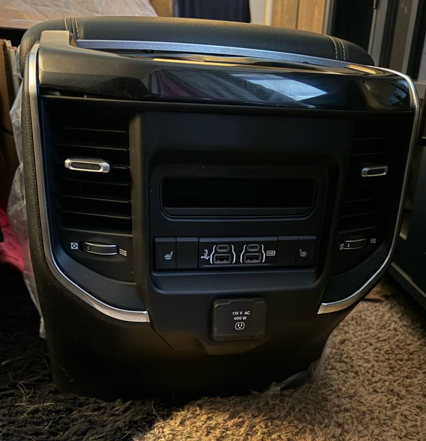 Interiér — Seat, čierna, dovoz USA — foto 3 z 10