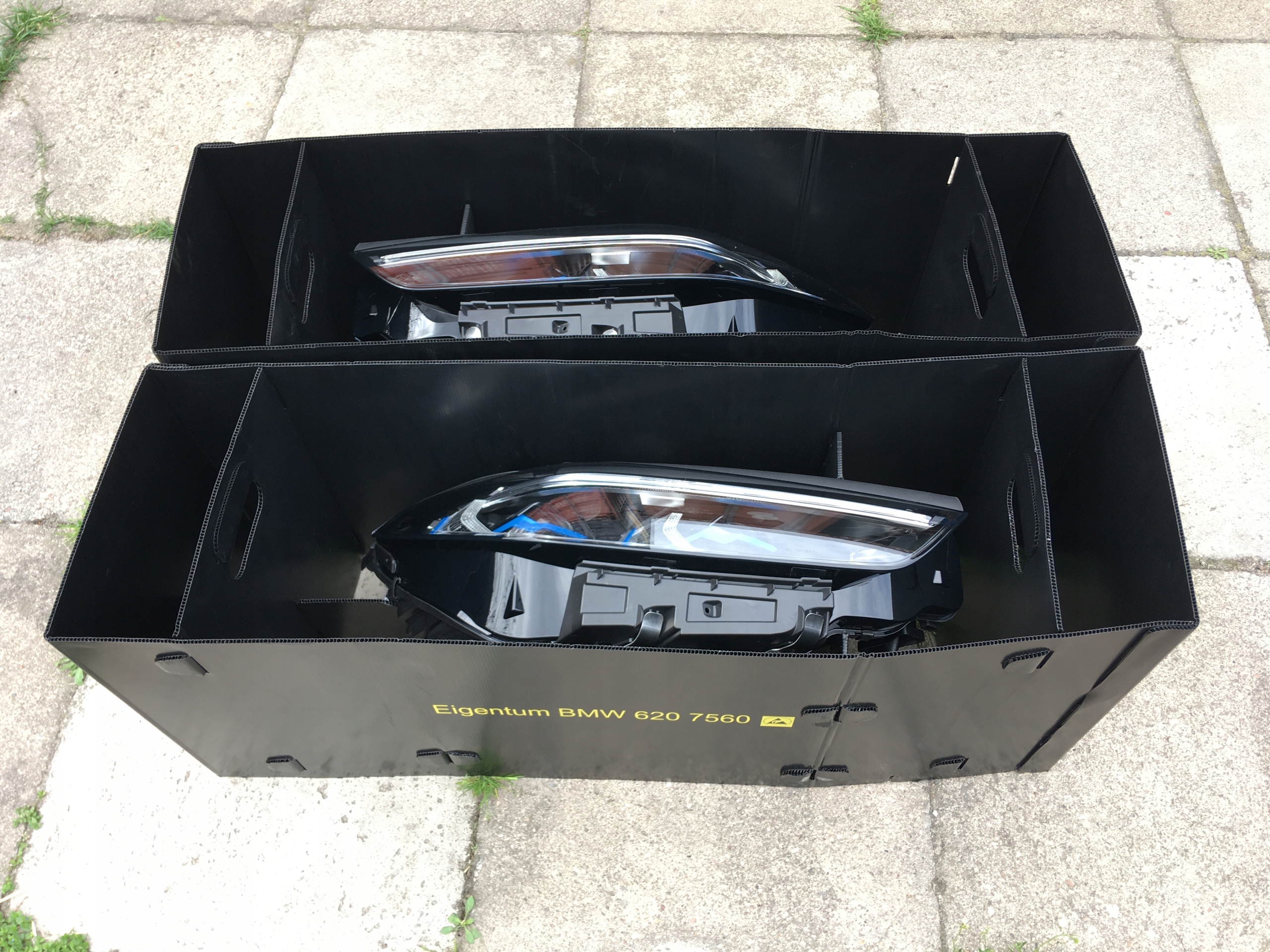 Světlomet — BMW, čierna, Skladom v EÚ — foto 1