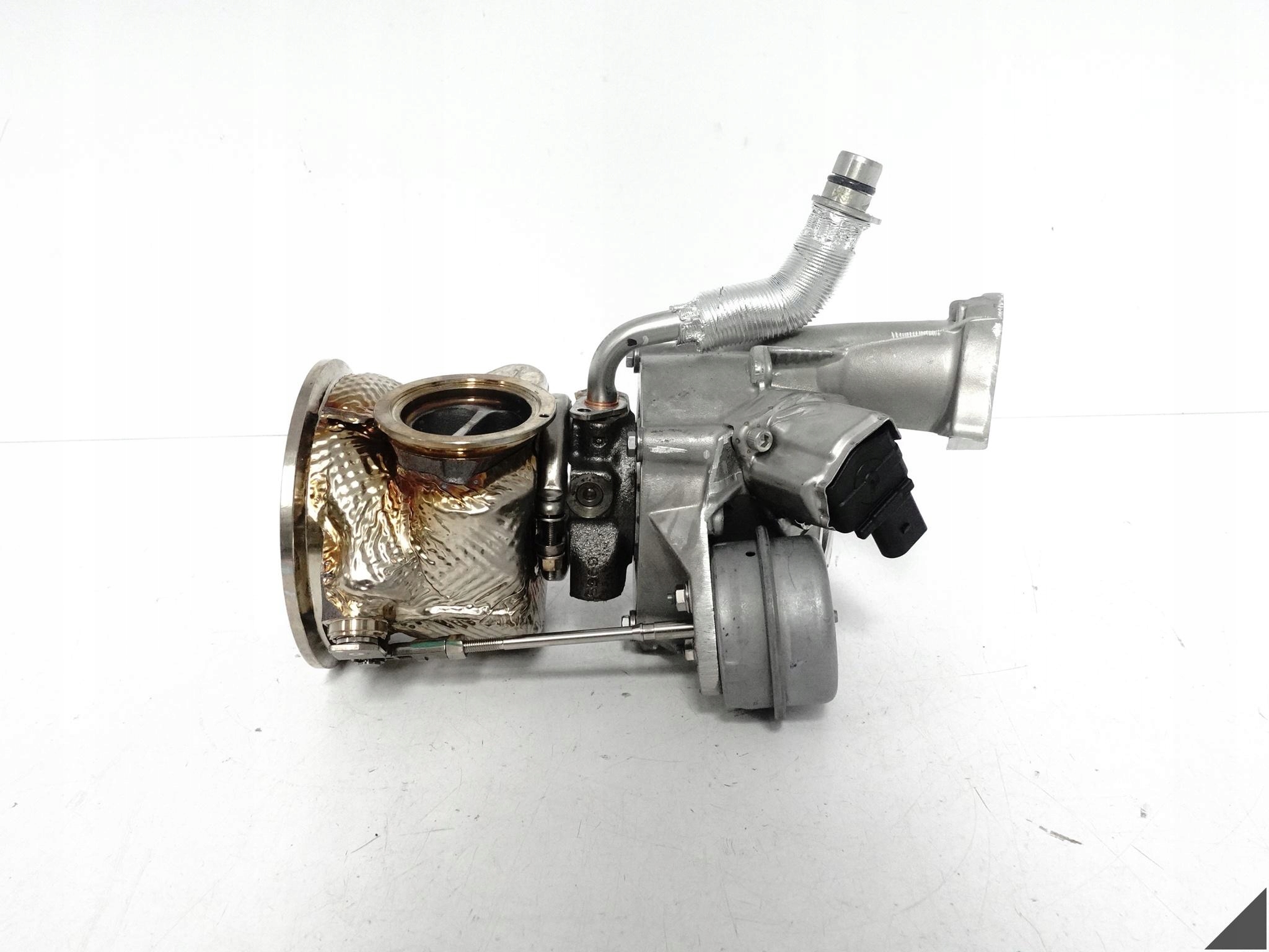 Turbo — Audi S8 4.0 TFSI, Skladom v EÚ — foto 1