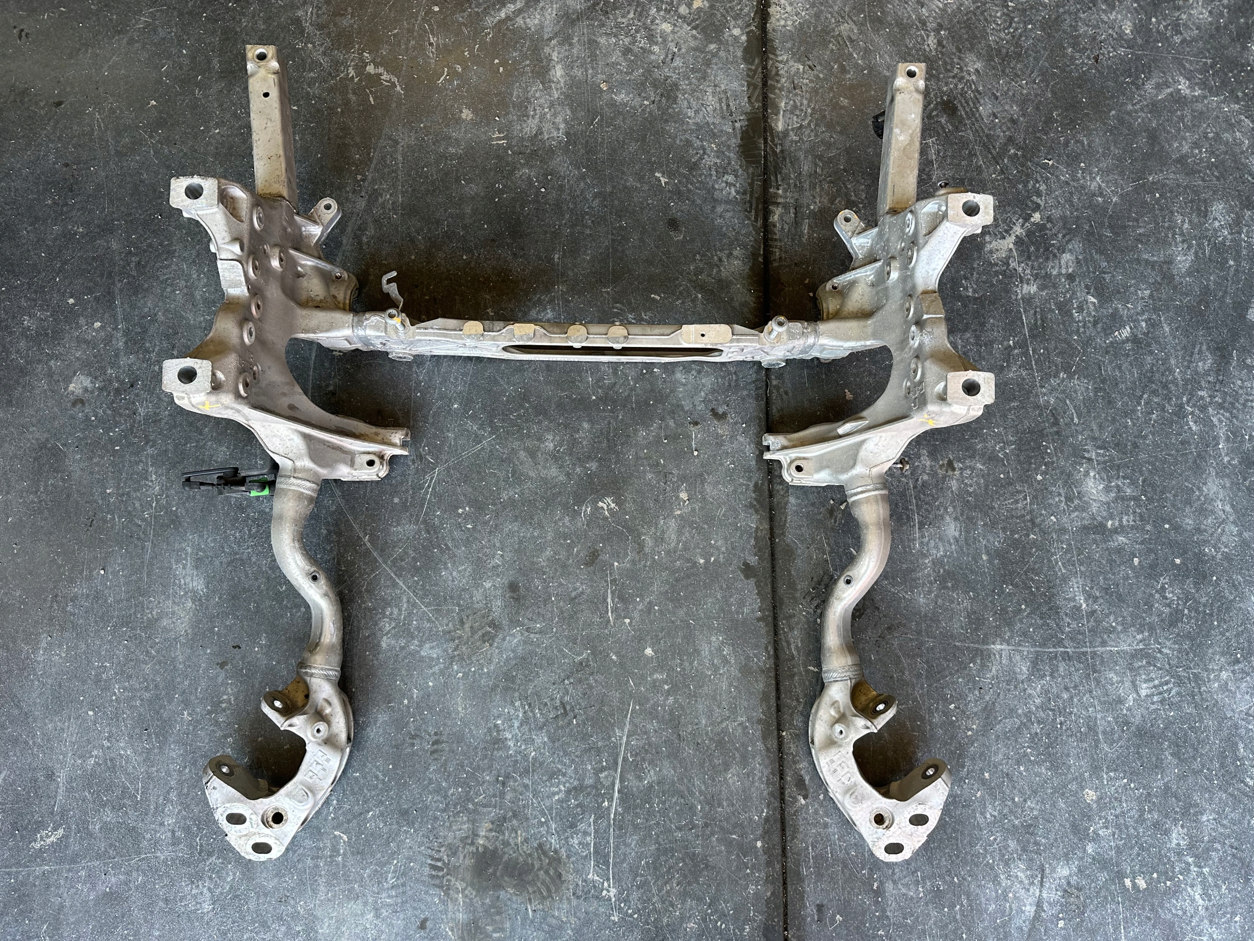 OEM komponent — Audi RS Q8, Skladom v EÚ — foto 1 OEM komponent — Audi RS Q8, Skladom v EÚ — foto 1