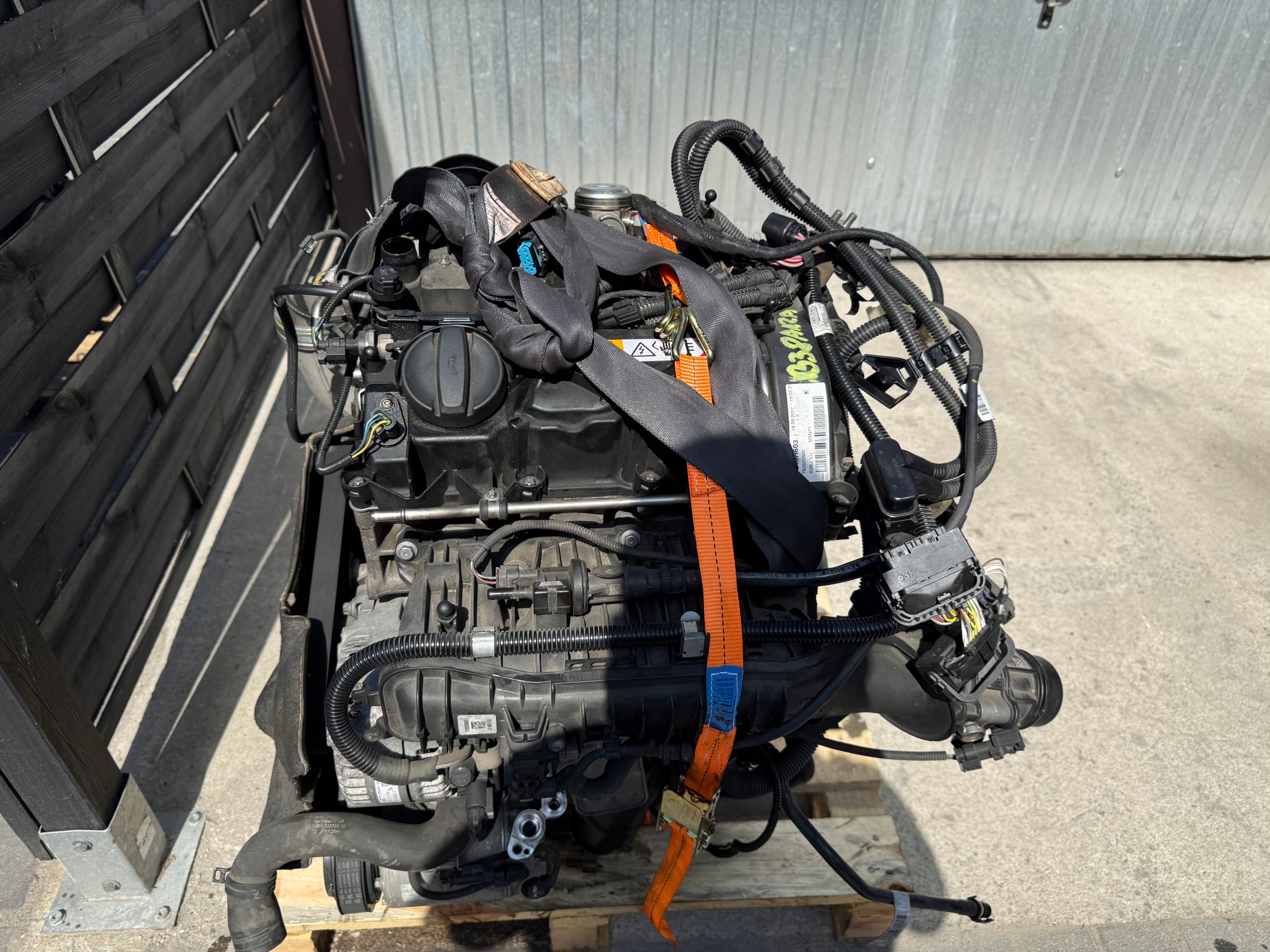 Kompletní motor — MINI, Skladom v EÚ — foto 1