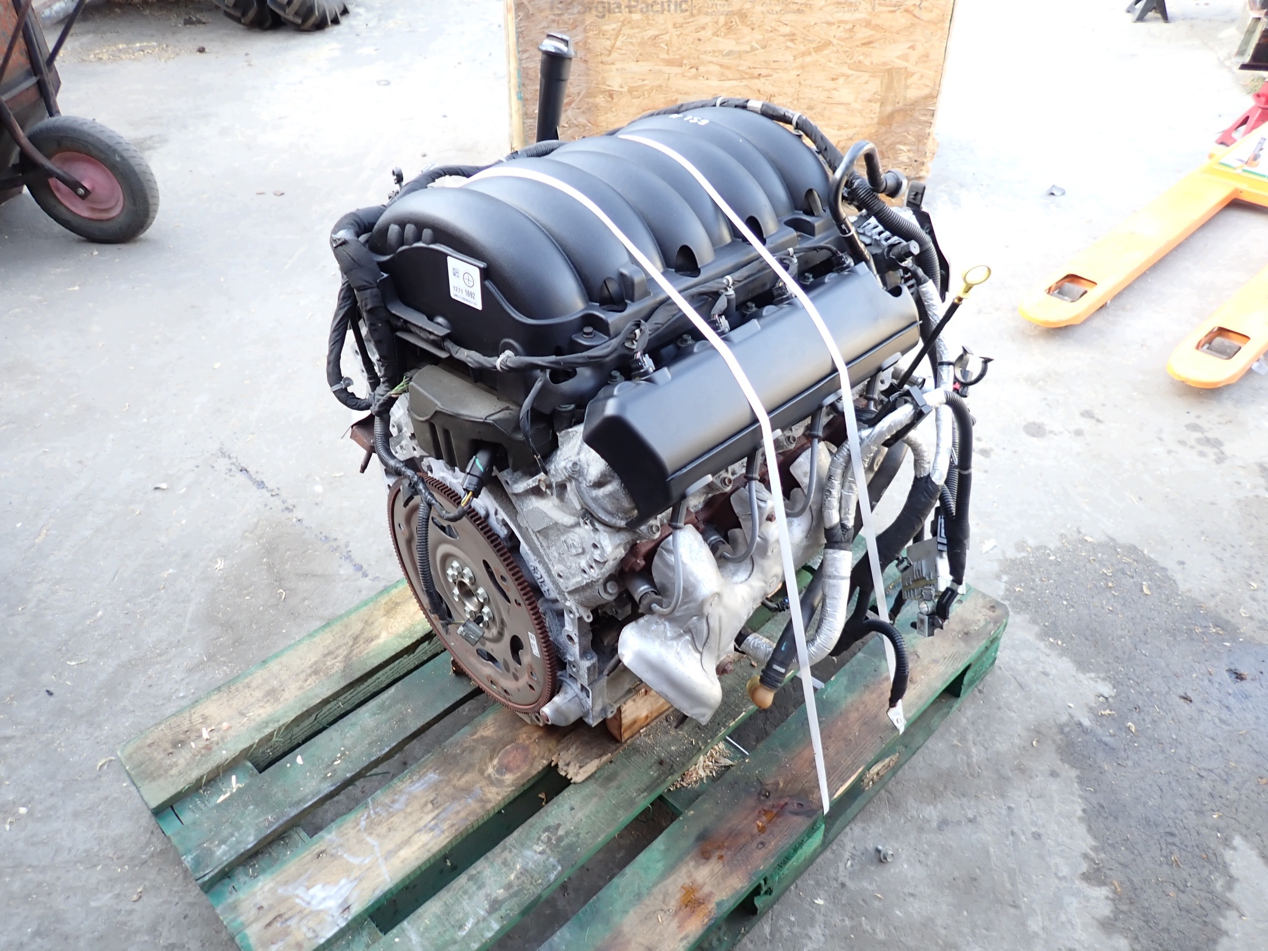 Motor — GMC 6.2, Skladom v EÚ — foto 1