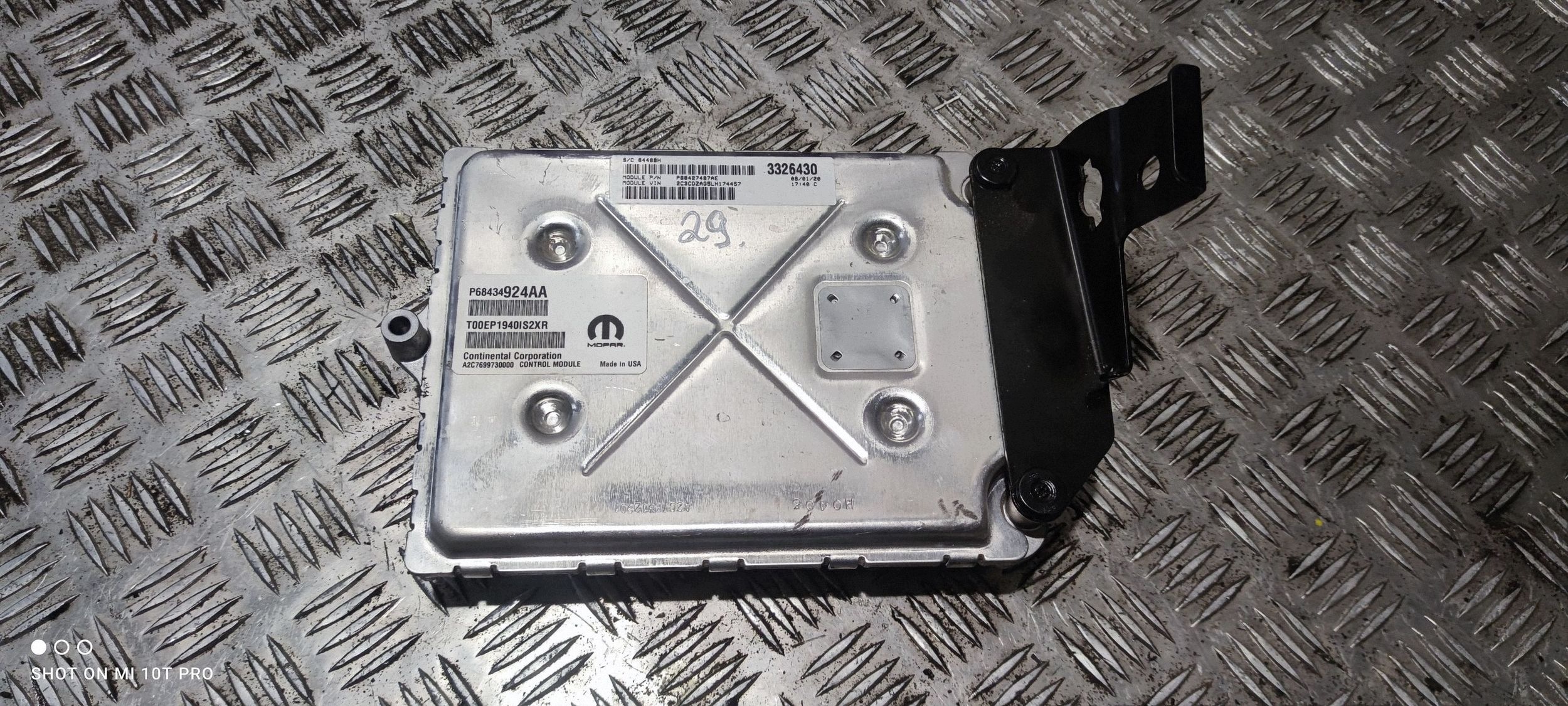 OEM komponent 68434924 — Dodge, Skladom v EÚ — foto 1