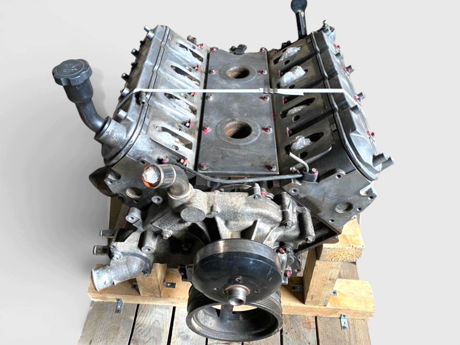 Motor — GMC 5.3 V8, Skladom v EÚ — foto 1