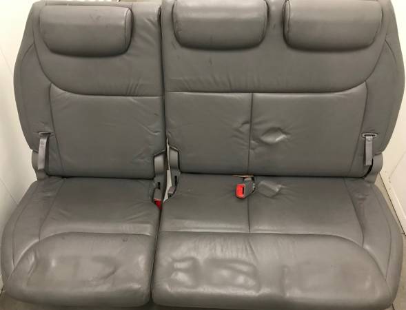Interiér — Toyota, dovoz USA — foto 1