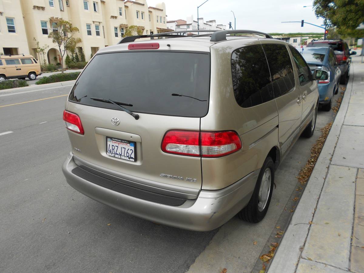 Pneumatiky — Seat, dovoz USA — foto 2 z 12