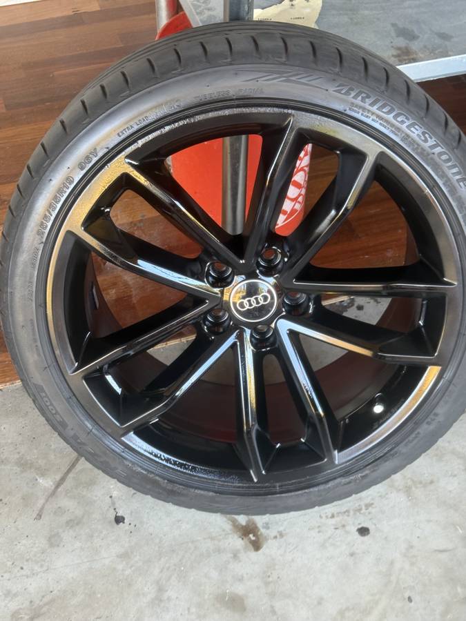 Kola — Audi S5, dovoz USA — foto 3 z 3