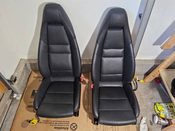 Sedačky — Porsche Panamera, čierna, dovoz USA — foto 1
