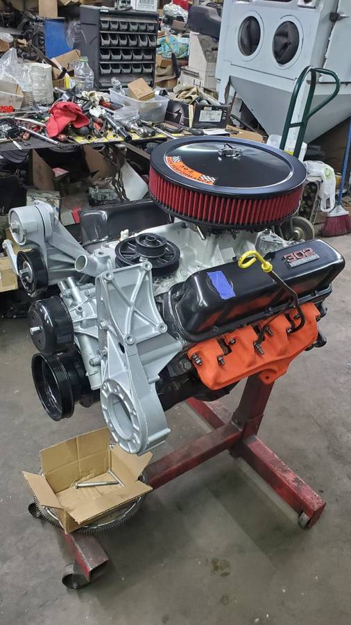 Kompletní motor — Ford Mustang, dovoz USA — foto 4 z 11