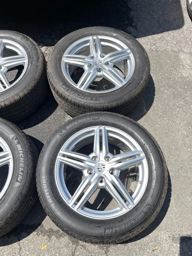 Kola — Porsche Cayenne, dovoz Kanada — foto 4 z 5