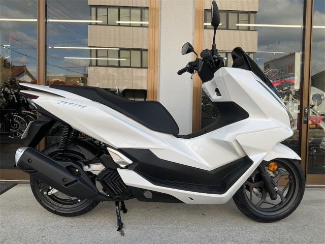 2025 Honda PCX, dovoz Japonsko — foto 1