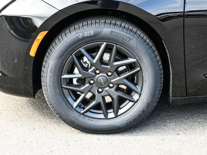 2027 Chrysler Pacifica Select, čierna, 0 km, dovoz Kanada — foto 7 z 12