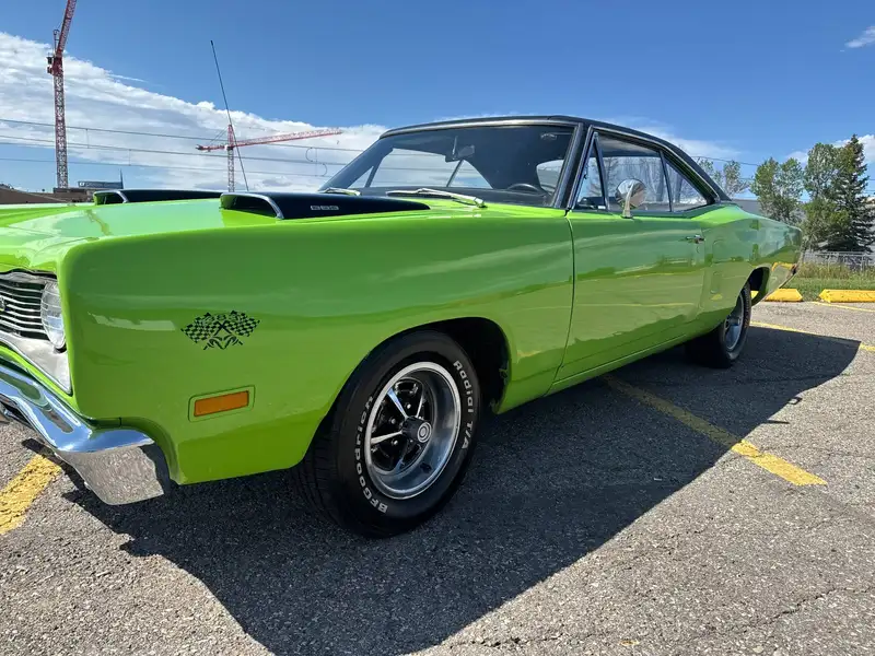 1969 Dodge Coronet 383 Superbee, zelená, 105 027 km, dovoz Kanada — foto 5 z 12