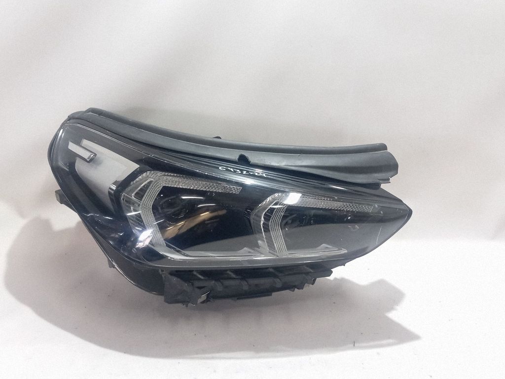 63115A64424 BMW M5 světlomet, Skladom v EÚ — foto 1