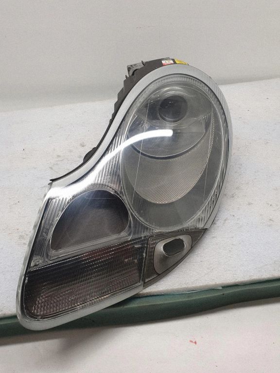 Porsche 911 světlomet, Skladom v EÚ — foto 1