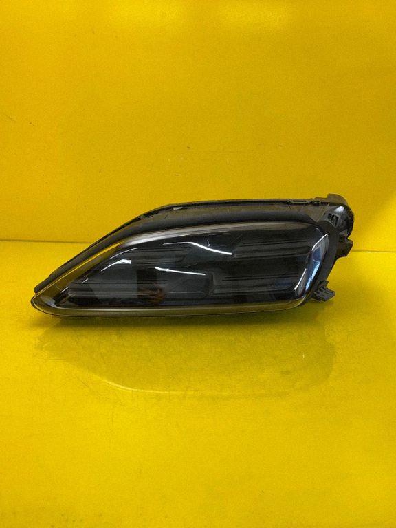 95C941005G Porsche Macan (95C) světlomet, Skladom v EÚ — foto 1