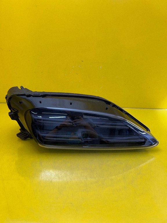 95C941006G Porsche Macan (95C) světlomet, Skladom v EÚ — foto 1