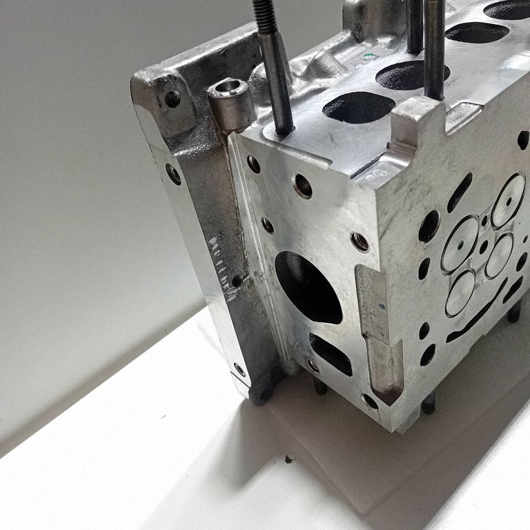 46347940 Jeep Wrangler Engine head, Skladom v EÚ — foto 14 z 16