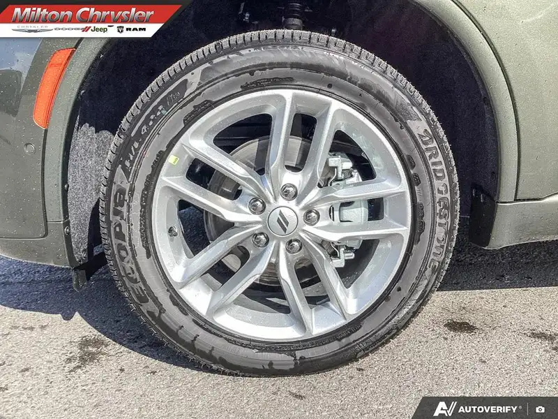 2027 Dodge Durango GT PLUS AWD, CAPTAIN CHAIRS, zelená, 10 km, dovoz Kanada — foto 6 z 12