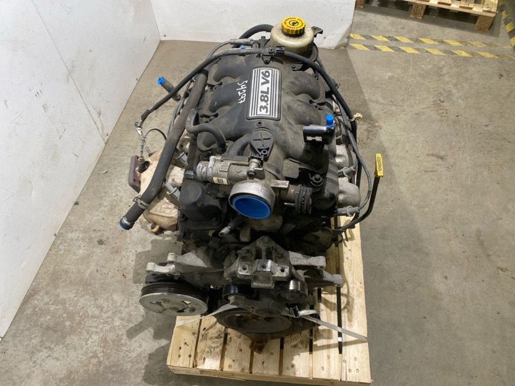 Dodge Caravan Engine, Skladom v EÚ — foto 1