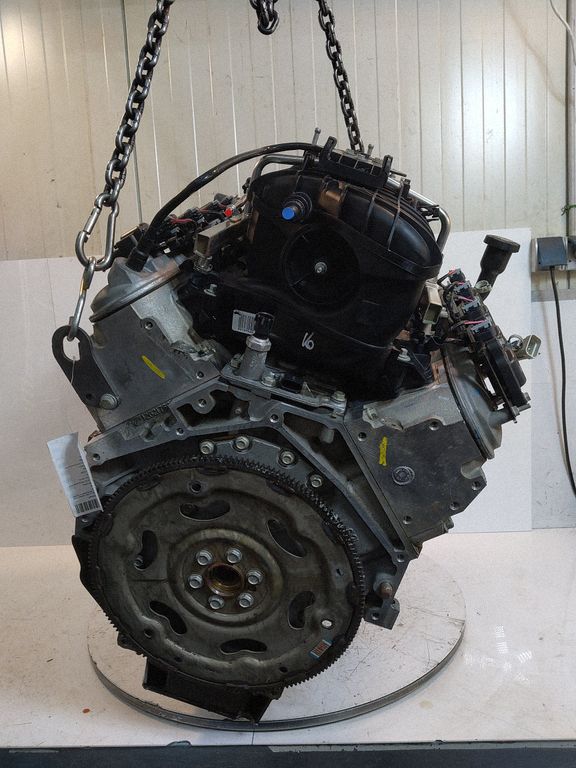 Cadillac Escalade Engine, Skladom v EÚ — foto 1