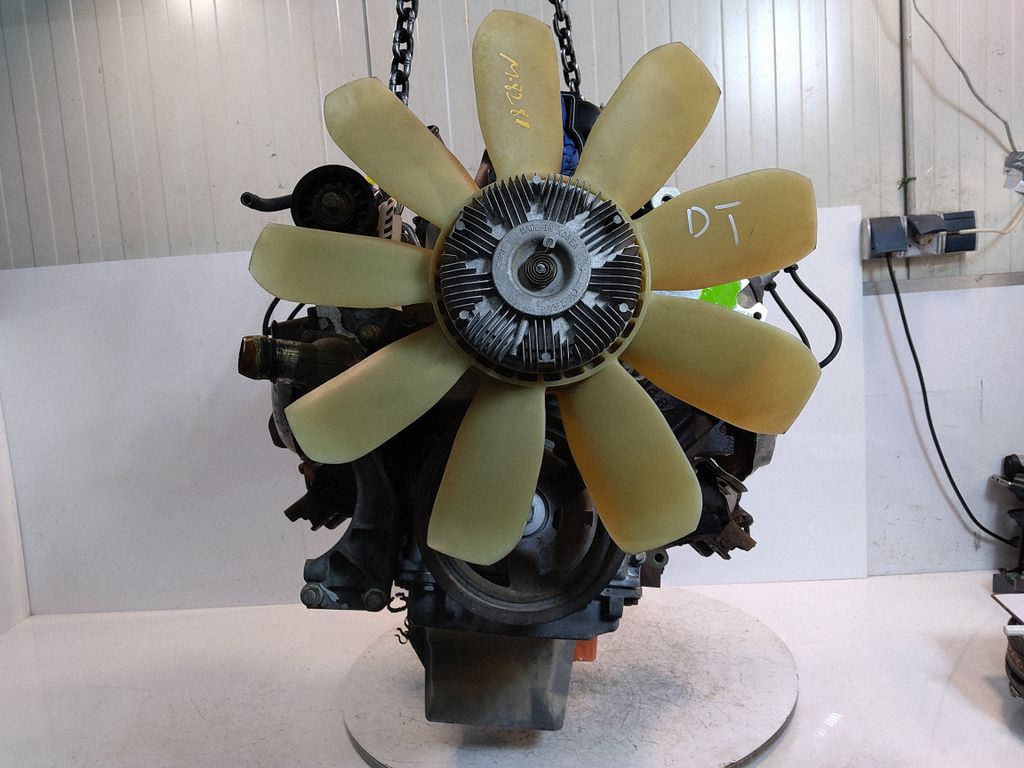 Cadillac Escalade Engine, Skladom v EÚ — foto 1
