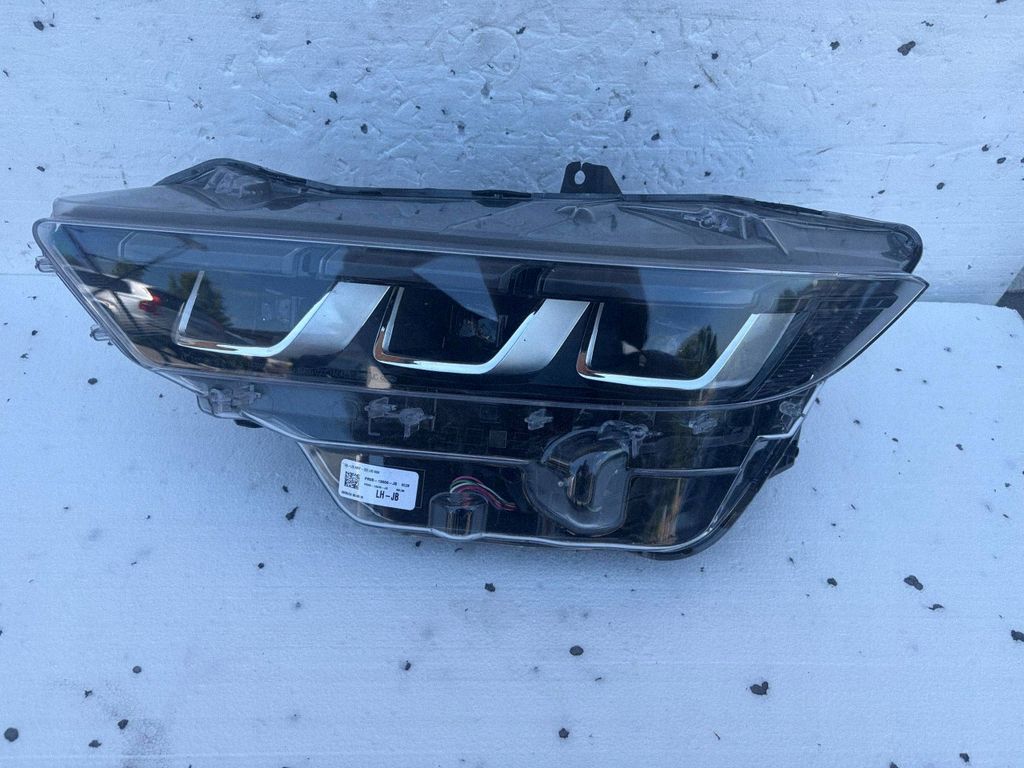 Ford Mustang VII světlomet, Skladom v EÚ — foto 1