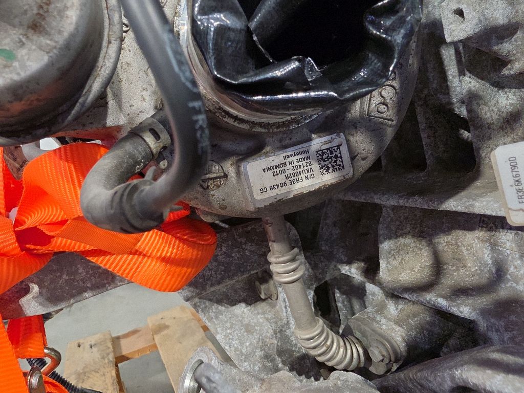 JC3G6006BA Ford Mustang VI Engine, Skladom v EÚ — foto 12 z 20