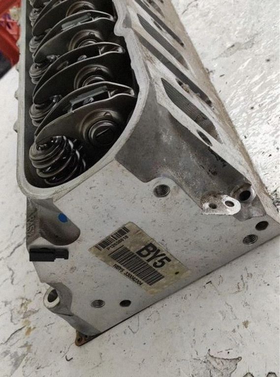 12578452 Chevrolet Camaro Engine head, Skladom v EÚ — foto 8 z 14