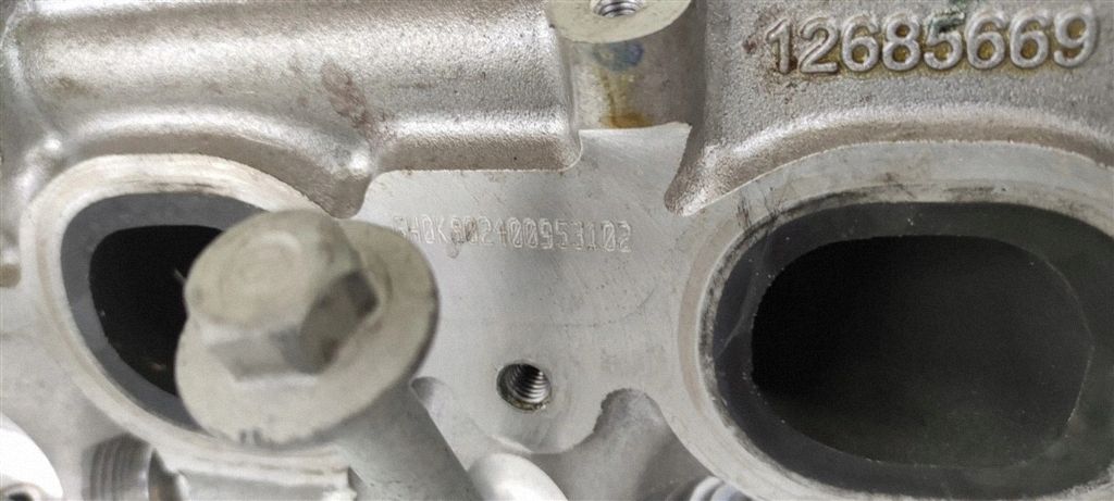 12685669 Chevrolet Camaro Engine head, Skladom v EÚ — foto 3 z 16