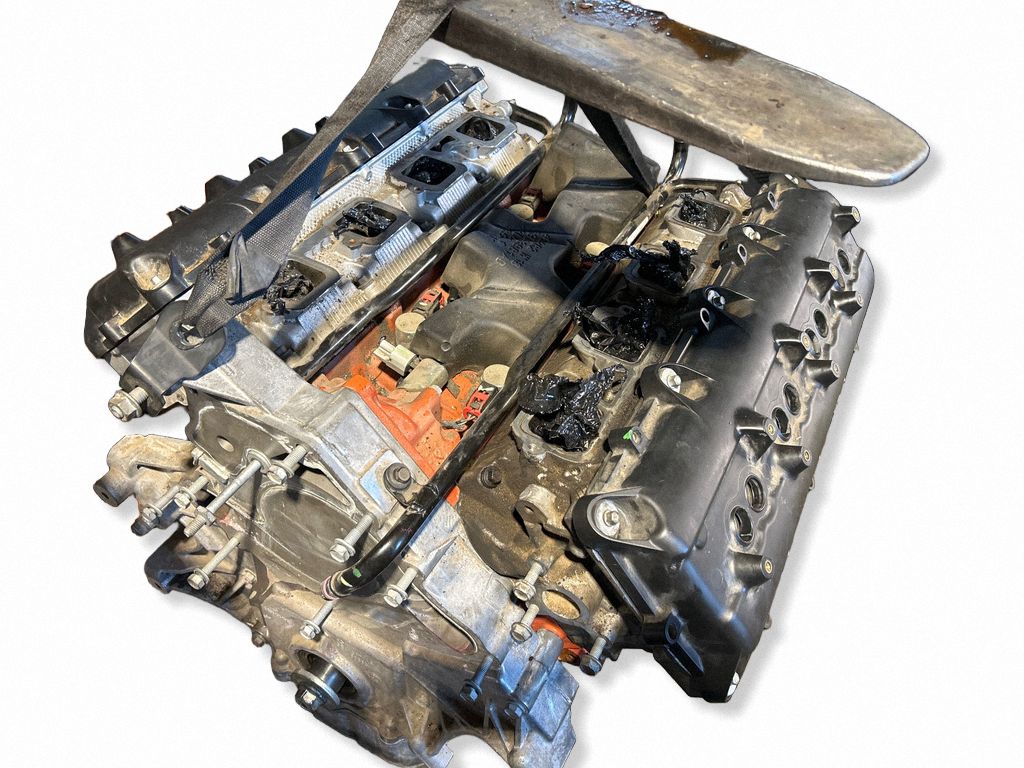 KH605133 Dodge Challenger Engine, Skladom v EÚ — foto 6 z 8