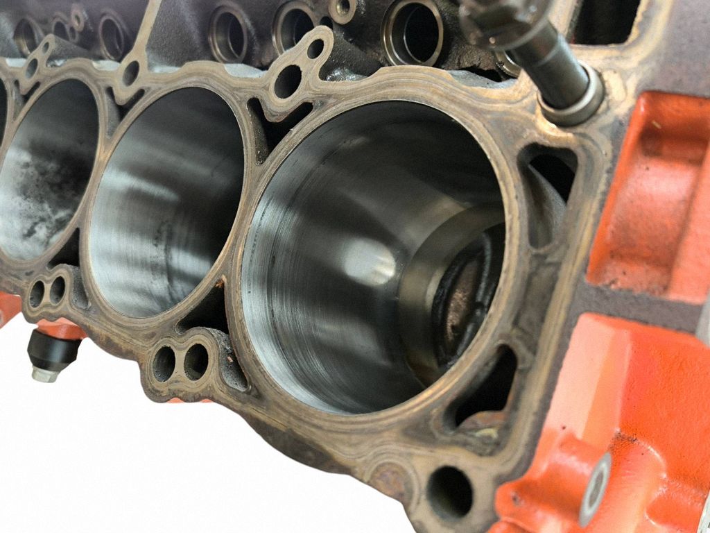 68249194AA Dodge Challenger Engine block, Skladom v EÚ — foto 15 z 22