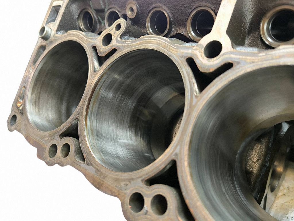 68249194AA Dodge Challenger Engine block, Skladom v EÚ — foto 6 z 22
