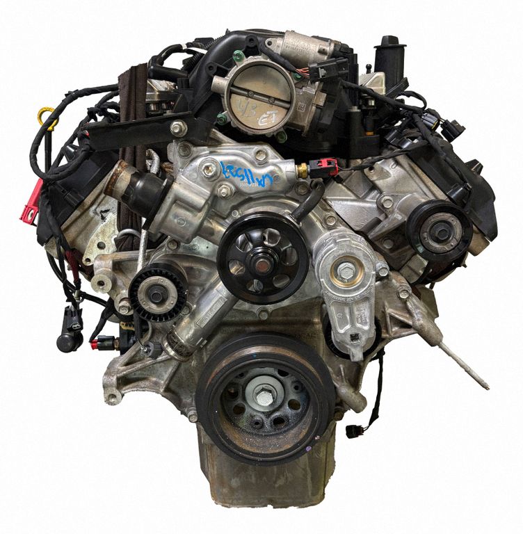 Dodge Challenger Engine, Skladom v EÚ — foto 1 z 7 Dodge Challenger Engine, Skladom v EÚ — foto 1 z 7